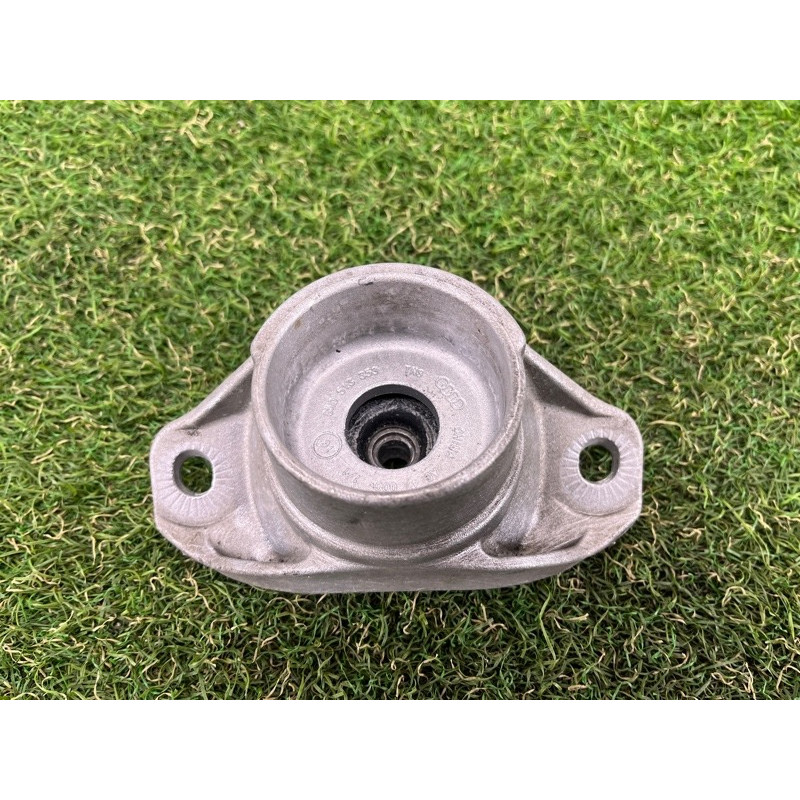 Опора стойки (подвеска) AUDI A4 B9 2017 2.0 8W0513353