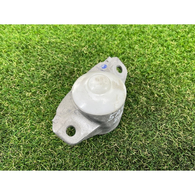 Опора стойки (подвеска) AUDI A4 B9 2017 2.0 8W0513353