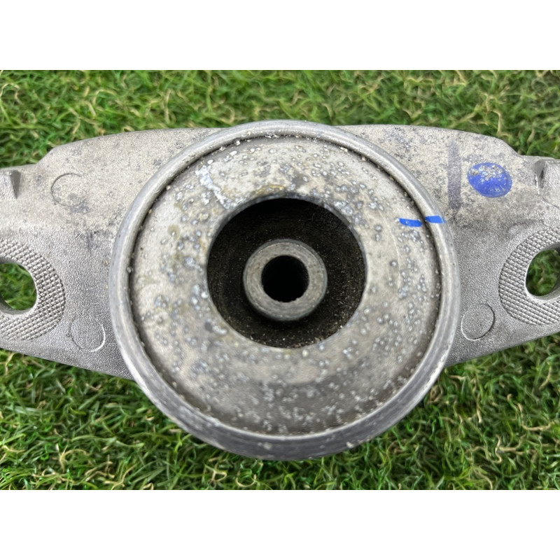 Опора стойки (подвеска) AUDI A4 B9 2017 2.0 8W0513353