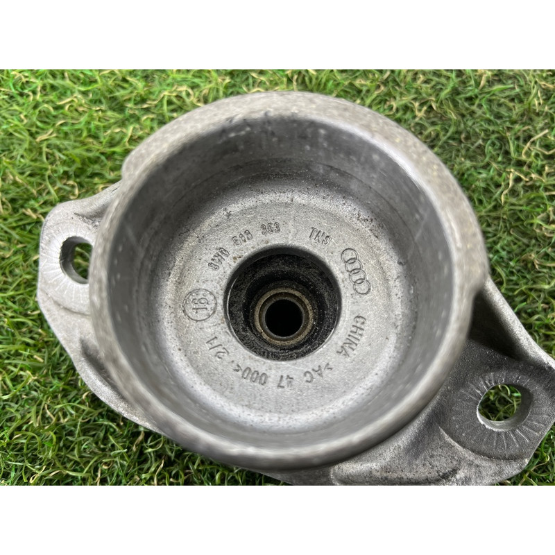 Опора стойки (подвеска) AUDI A4 B9 2017 2.0 8W0513353