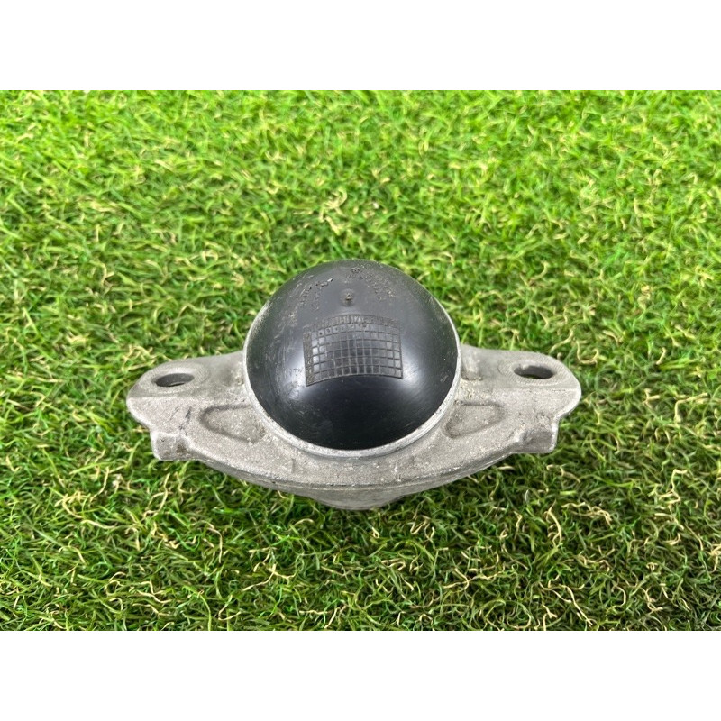 Опора стойки (подвеска) AUDI A3 8V 2018 2.0 CZRA 5Q0513353G