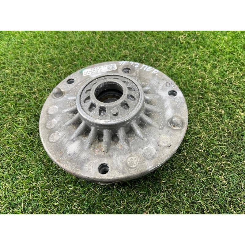 Опора стойки (подвеска) BMW 2-series F22 2015 2.0 31306880438