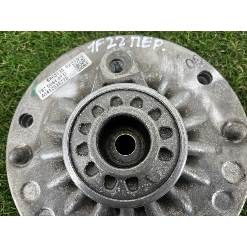 Опора стойки (подвеска) BMW 2-series F22 2015 2.0 31306880438