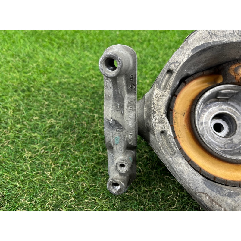 Опора стойки (подвеска) Volkswagen Touareg FL 2015 3.6 7P0512302