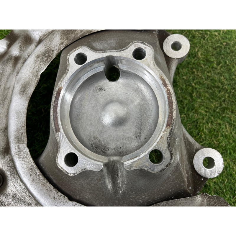 Поворотный кулак (подвеска) BMW 5-series F10 2011 3.0 31216775769