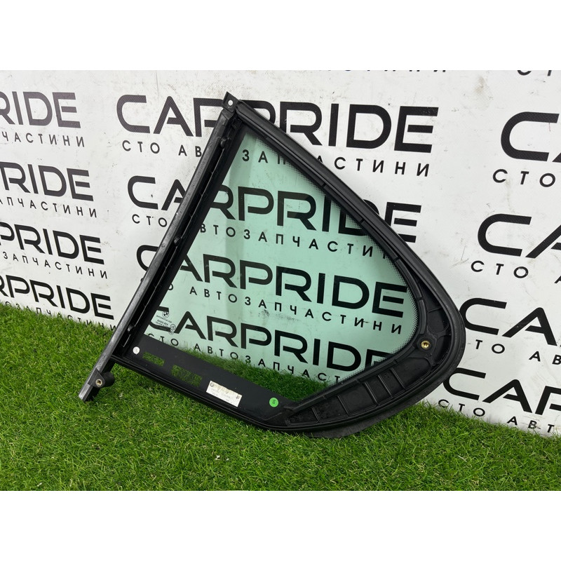 Форточка двери (кузов и элементы) BMW 5-series G30 2017 2.0 B46B20 51357381348