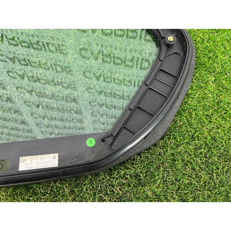 Форточка двери (кузов и элементы) BMW 5-series G30 2017 2.0 B46B20 51357381348