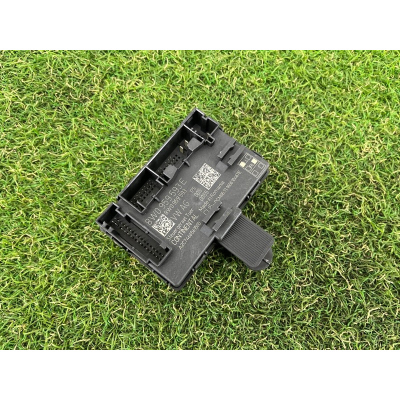 Блок управления дверьми (электрика / блок управления) AUDI A4 B9 2017 2.0 8W0959593E