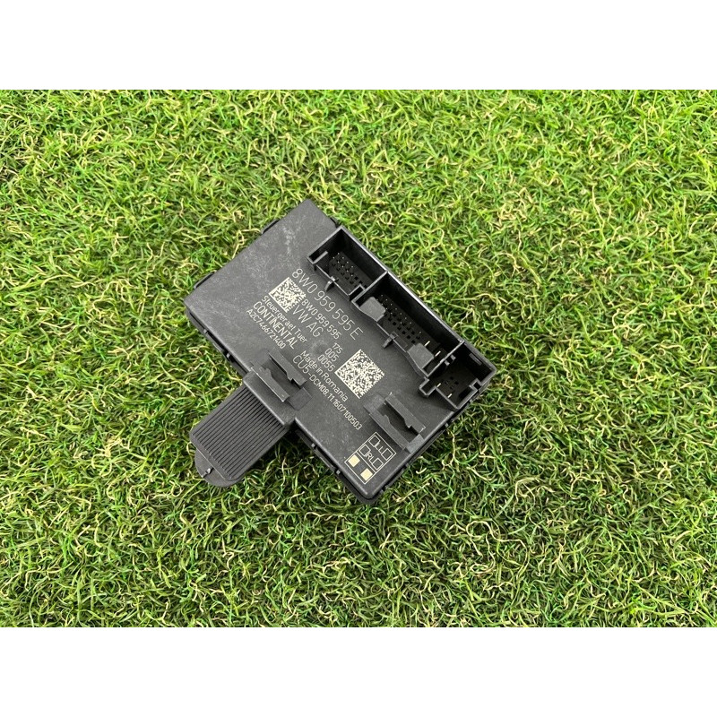 Блок управления дверьми (электрика / блок управления) AUDI A4 B9 2017 2.0 8W0959595E