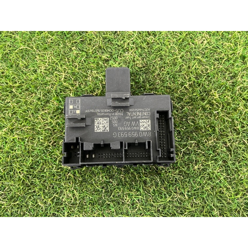 Блок управления дверьми (электрика / блок управления) AUDI A4 B9 2017 2.0 8W0959593G