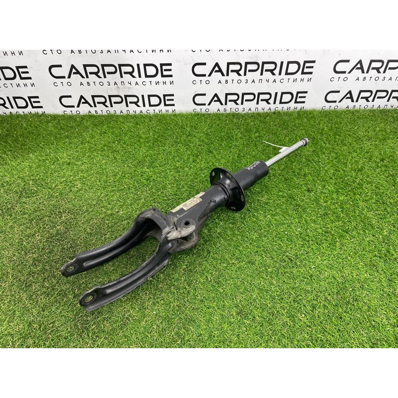 Амортизатор (подвеска) Volkswagen Touareg FL 2015 3.6 7P6413032AQ