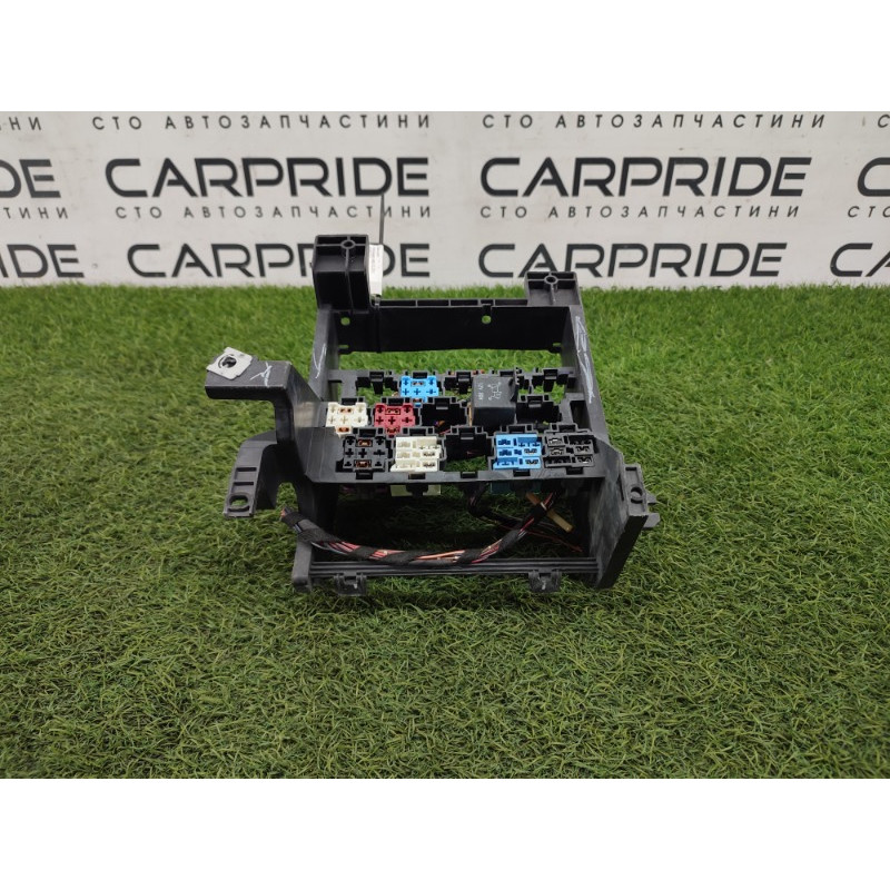 Блок реле (электрика) Volkswagen Jetta MK6 2011 2.0 5C0907371