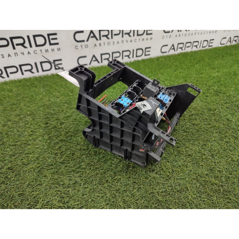 Блок реле (электрика) Volkswagen Jetta MK6 2011 2.0 5C0907371