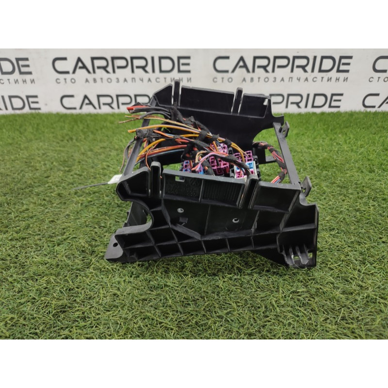 Блок реле (электрика) Volkswagen Jetta MK6 2011 2.0 5C0907371