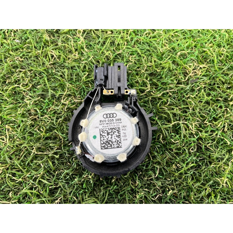 Динамик (электрика) AUDI A3 8V 2015 1.8 8V0035399