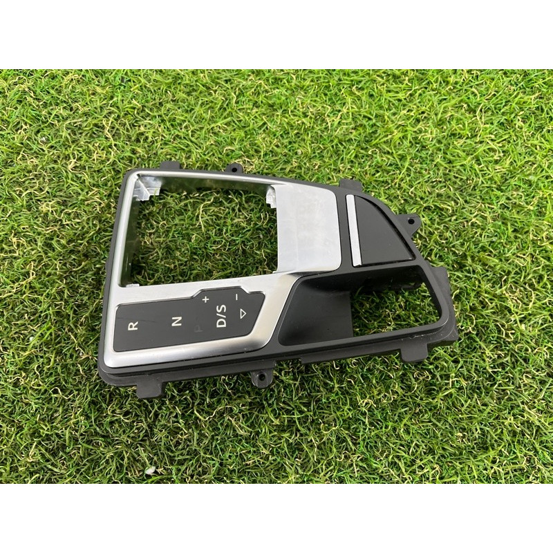 Рамка АКПП (салон) AUDI A4 B9 2017 2.0 8W1713111CMNC