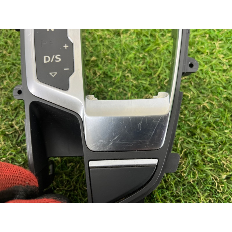 Рамка АКПП (салон) AUDI A4 B9 2017 2.0 8W1713111CMNC