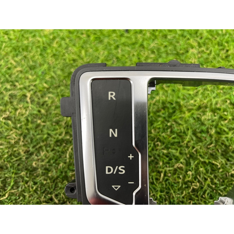 Рамка АКПП (салон) AUDI A4 B9 2017 2.0 8W1713111CMNC