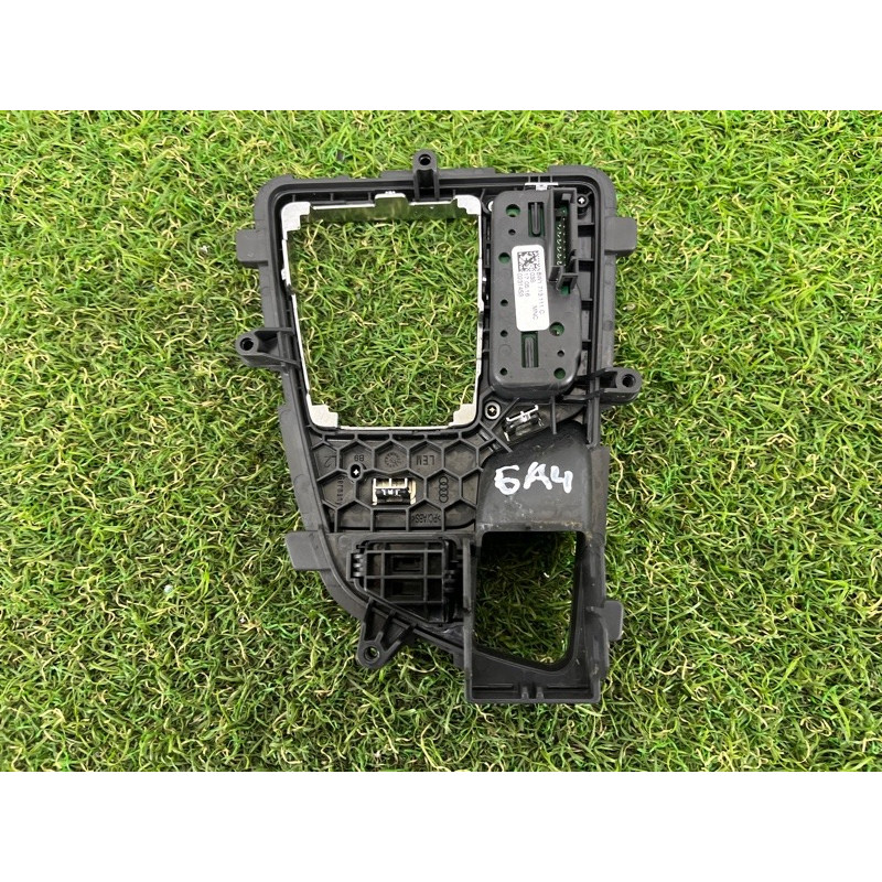 Рамка АКПП (салон) AUDI A4 B9 2017 2.0 8W1713111CMNC