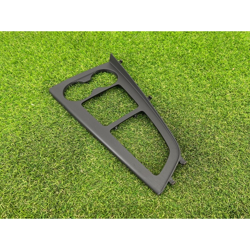 Накладка центральной консоли (салон) AUDI A4 B9 2017 2.0 8W1864241A6PS