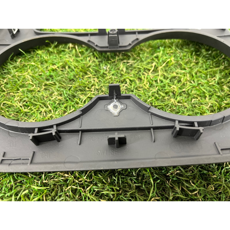 Накладка центральной консоли (салон) AUDI A4 B9 2017 2.0 8W1864241A6PS