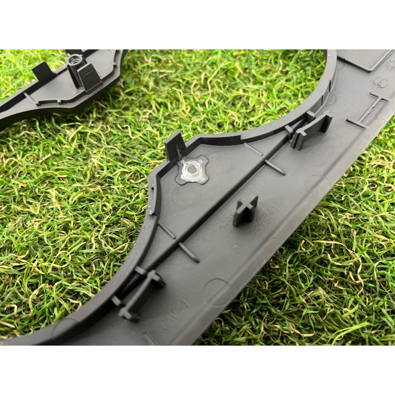 Накладка центральной консоли (салон) AUDI A4 B9 2017 2.0 8W1864241A6PS