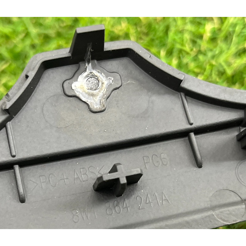 Накладка центральной консоли (салон) AUDI A4 B9 2017 2.0 8W1864241A6PS