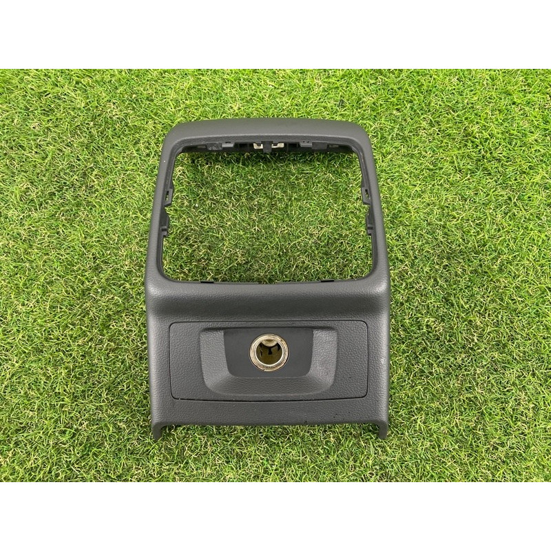 Накладка центральной консоли (салон) AUDI A4 B9 2017 2.0 8W08643766PS