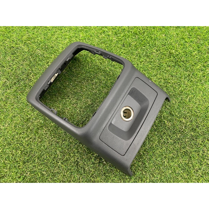 Накладка центральной консоли (салон) AUDI A4 B9 2017 2.0 8W08643766PS