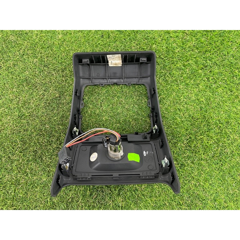 Накладка центральной консоли (салон) AUDI A4 B9 2017 2.0 8W08643766PS