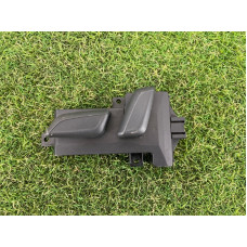 Кнопка регулировки сиденья