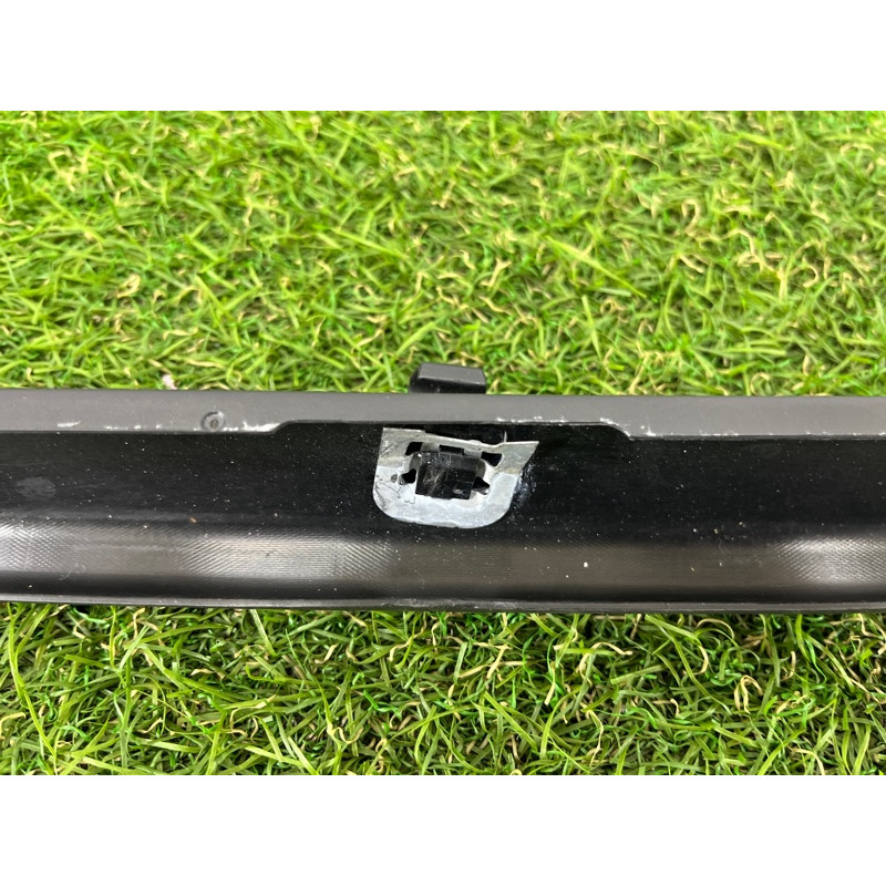 Молдинг стекла внутренний (наружные элементы кузова) BMW X3 F25 2012 3.0 51357205608