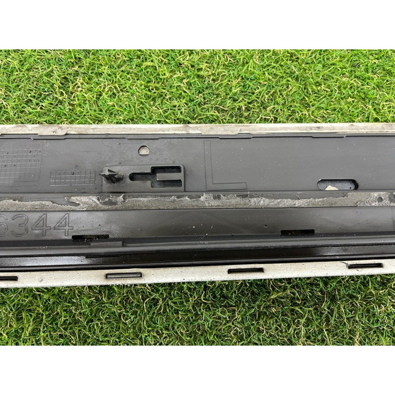 Накладка двері зовнішня (кузов і елементи) AUDI Q5 8R 2012 3.2 CALB 8R0853959BGRU