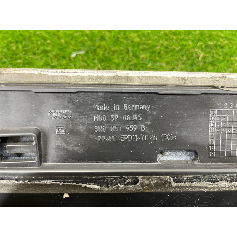 Накладка двері зовнішня (кузов і елементи) AUDI Q5 8R 2012 3.2 CALB 8R0853959BGRU