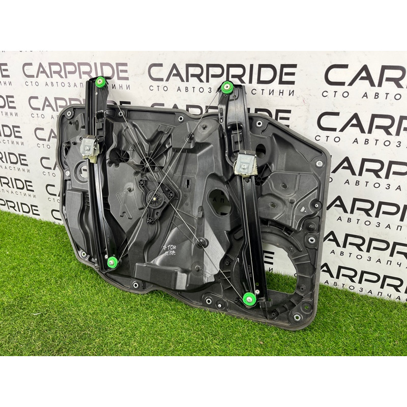 Механизм стеклоподъемника с мотором (кузов и элементы) Volkswagen Touareg FL 2015 3.6 7P6837462B