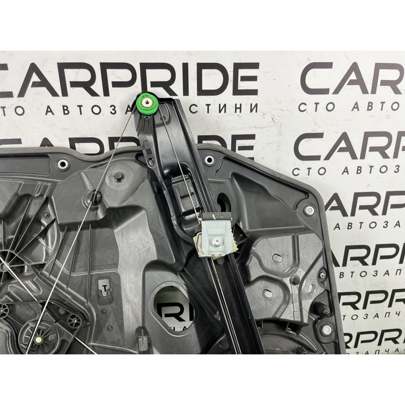 Механизм стеклоподъемника с мотором (кузов и элементы) Volkswagen Touareg FL 2015 3.6 7P6837462B