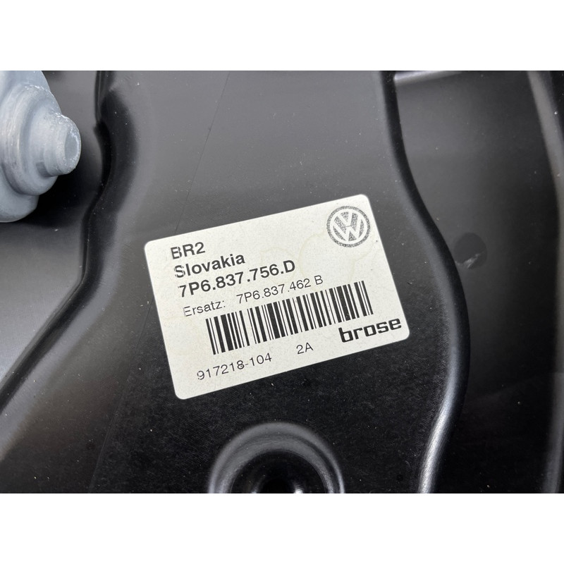 Механизм стеклоподъемника с мотором (кузов и элементы) Volkswagen Touareg FL 2015 3.6 7P6837462B