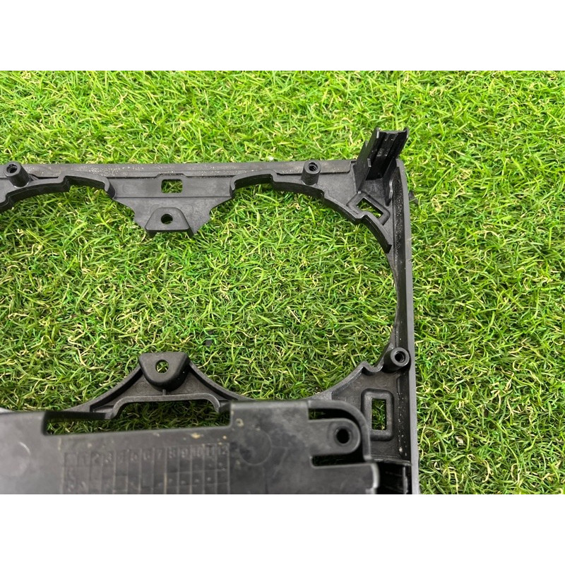 Крепление центральной консоли (салон) AUDI A4 B9 2017 2.0 8W1864261C