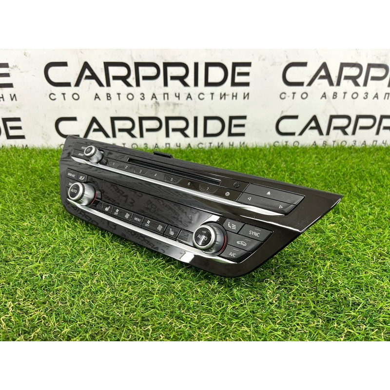 Блок управління клімат-контролем (електрика / блок управління) BMW 5-series G30 2017 2.0 B46B20 61315A4A4E5