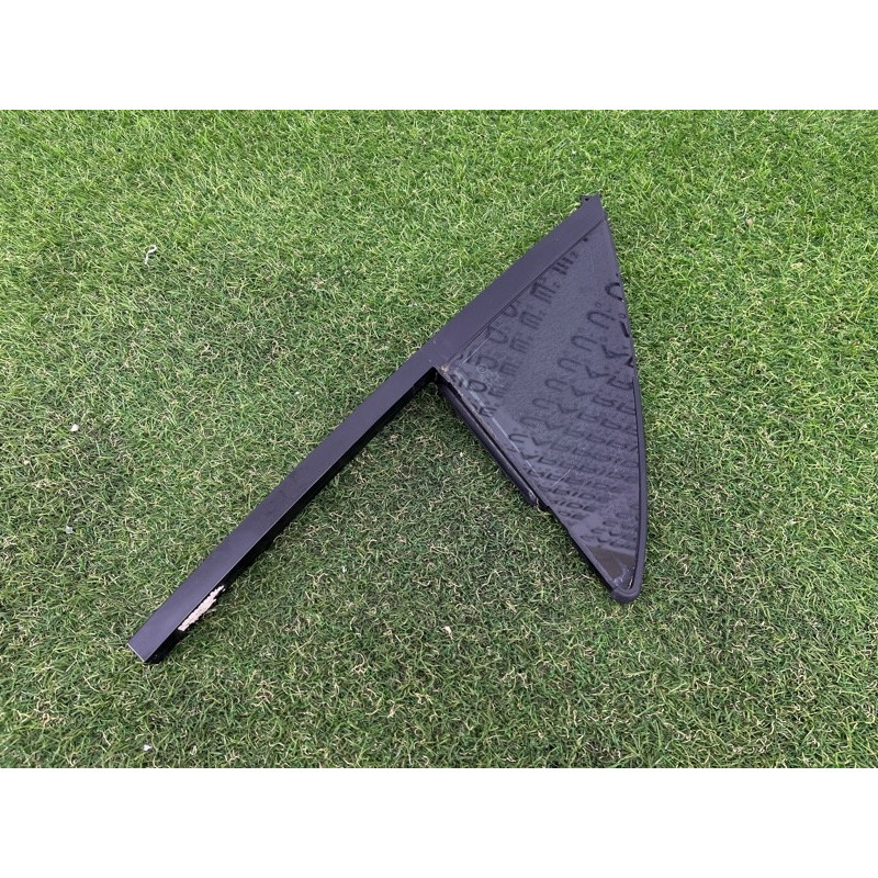 Форточка двери (кузов и элементы) Volkswagen Touareg FL 2015 3.6 7P0845114D