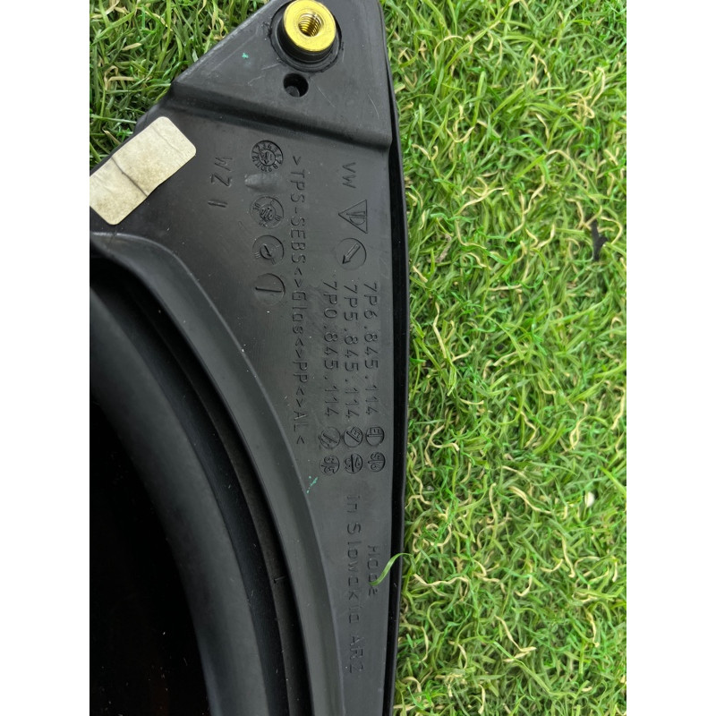 Форточка двери (кузов и элементы) Volkswagen Touareg FL 2015 3.6 7P0845114D