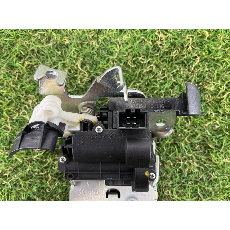 Замок багажника (кузов и элементы) AUDI A4 B9 2017 2.0 8W0827503