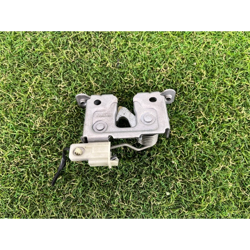 Замок капота (кузов и элементы) BMW X3 F25 2012 3.0 51237336582