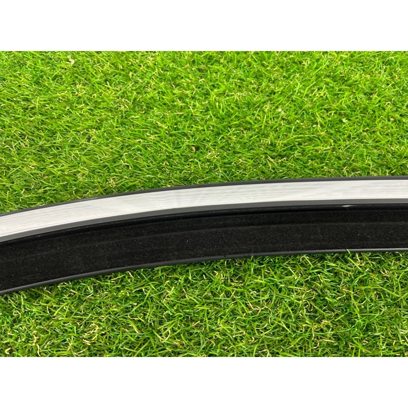 Уплотнитель стекла двери (кузов и элементы) PORSCHE CAYENNE 958 2013 3.6 958531431025AP