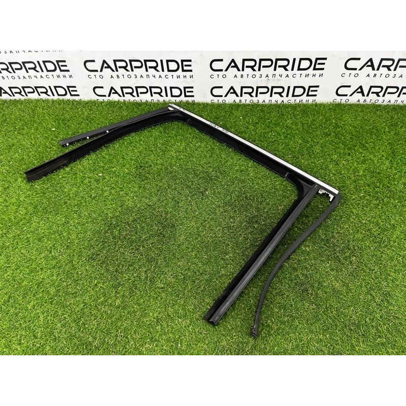 Уплотнитель стекла двери (кузов и элементы) PORSCHE CAYENNE 958 2013 3.6 95853343203