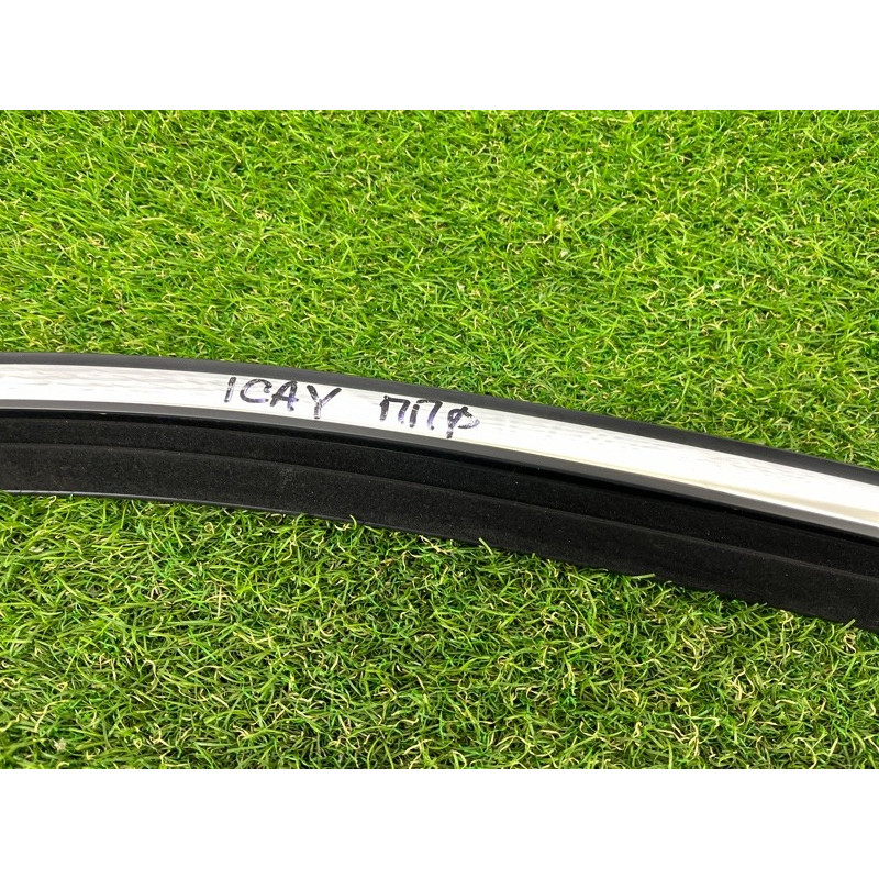 Уплотнитель стекла двери (кузов и элементы) PORSCHE CAYENNE 958 2013 3.6 958531432025AP