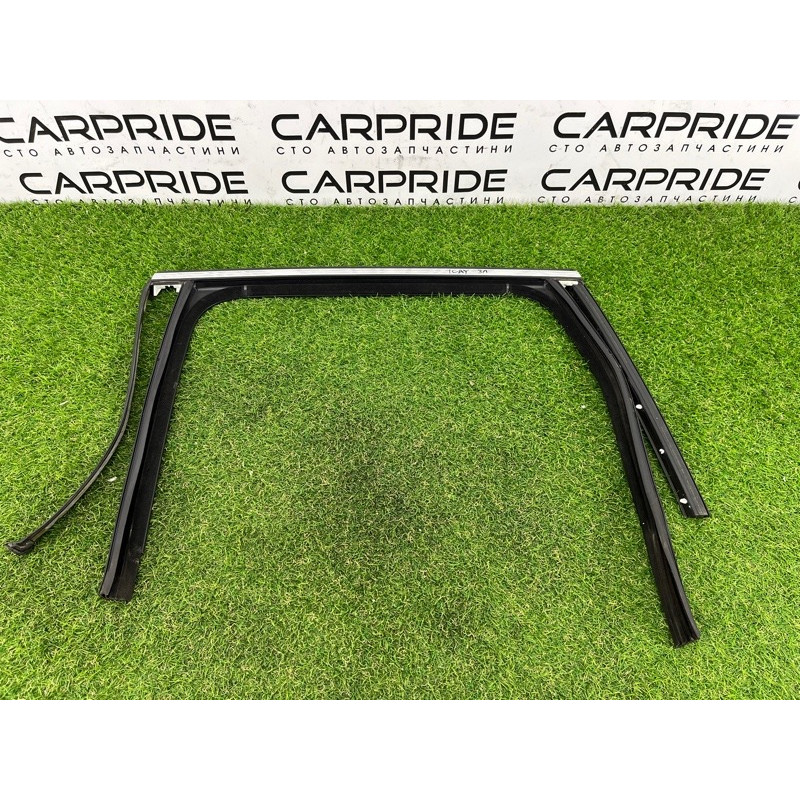 Уплотнитель стекла двери (кузов и элементы) PORSCHE CAYENNE 958 2013 3.6 95853343103