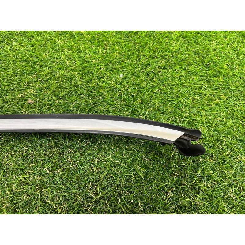 Уплотнитель стекла двери (кузов и элементы) PORSCHE CAYENNE 958 2012 4.8 958531432025AP