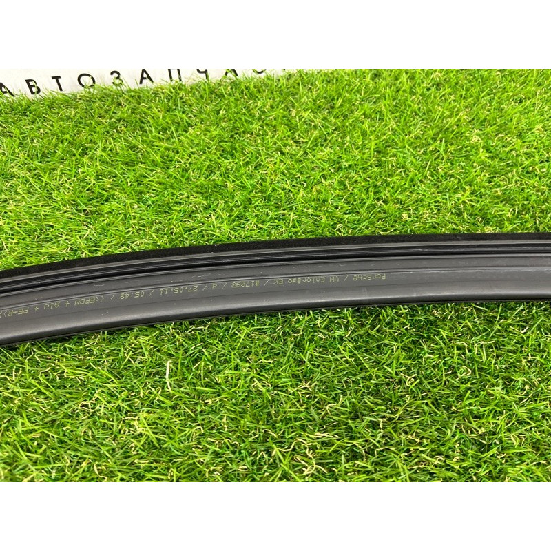 Уплотнитель стекла двери (кузов и элементы) PORSCHE CAYENNE 958 2012 4.8 958531432025AP