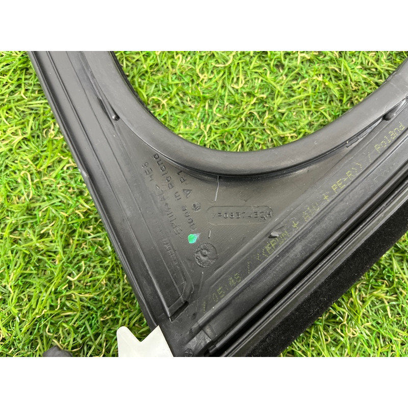 Уплотнитель стекла двери (кузов и элементы) PORSCHE CAYENNE 958 2012 4.8 958531432025AP